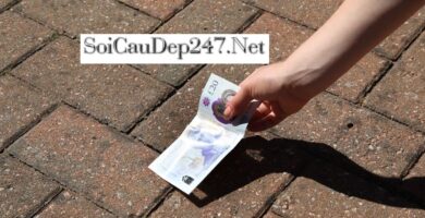 Giải Mã Mơ Thấy Nhặt Được Tiền Đánh Con Gì?